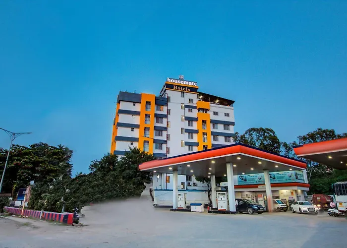 Housemate Hotel