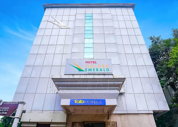 Fabhotel Prime Golden Emerald - Nr St Mary'S Church Cni
